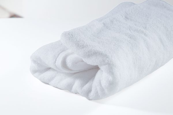 Bath Towel - White PREMIUM 70x140cm - 650 GSM, 100% Cotton