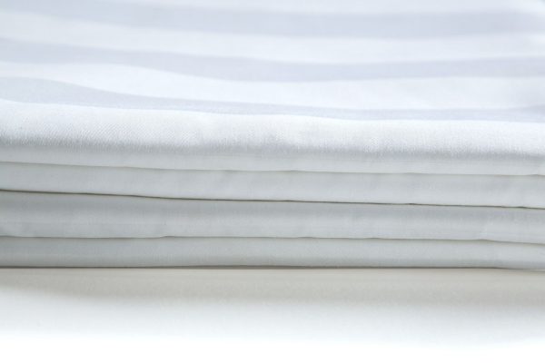 Bed Sheet White Single DELUXE 160x270cm - 250TC, Polycotton, Sateen Stripe 3cm Vertical