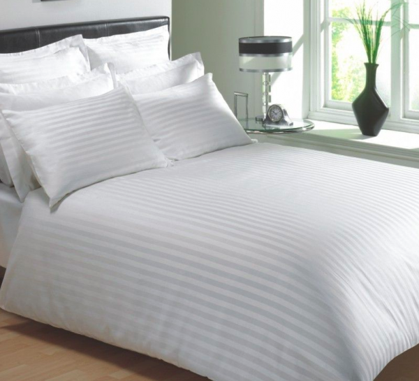 Duvet Cover White Double DELUXE 260x245cm