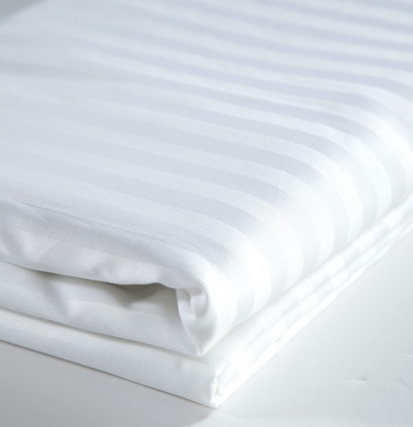 Bed Sheet White Single DELUXE 210x280cm