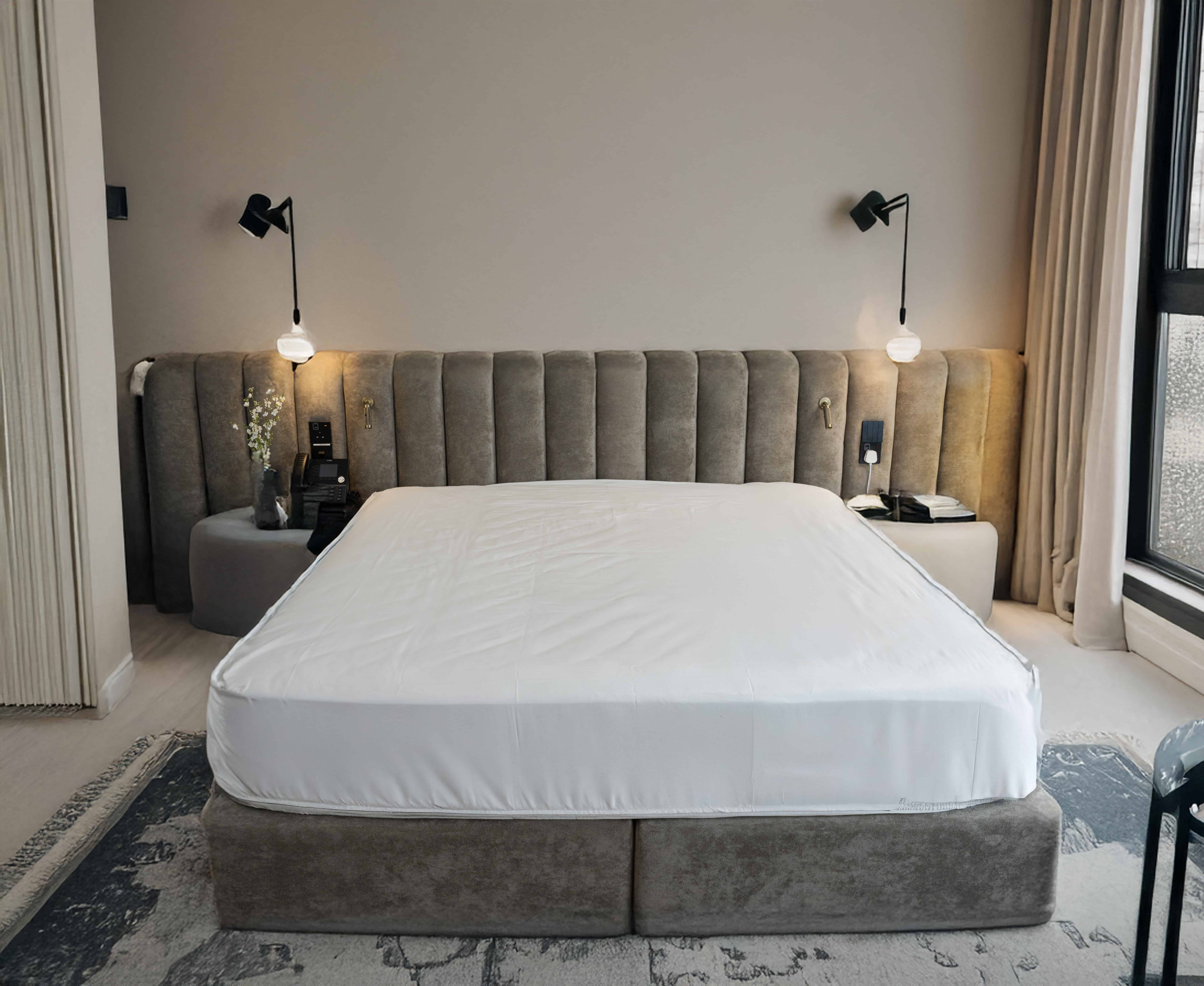 Deluxe Fitted Sheet White Plain